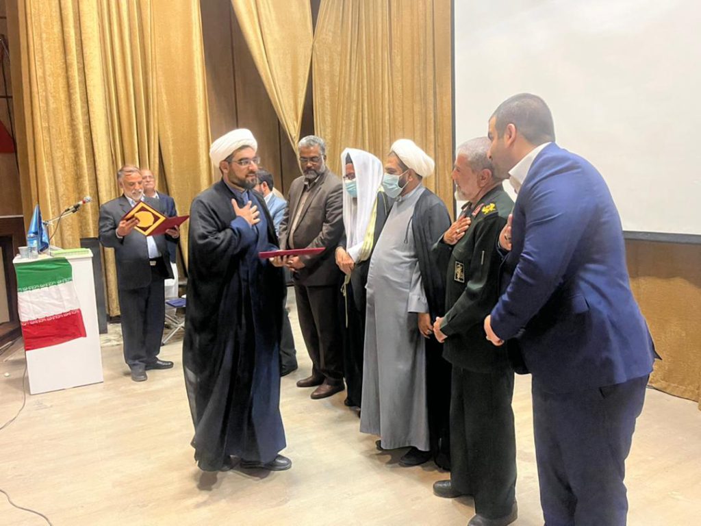 رئیس کل محاکم تهران در برنامه میز خدمت مسجد الرضا (ع) در منطقه ۶ حضور یافت