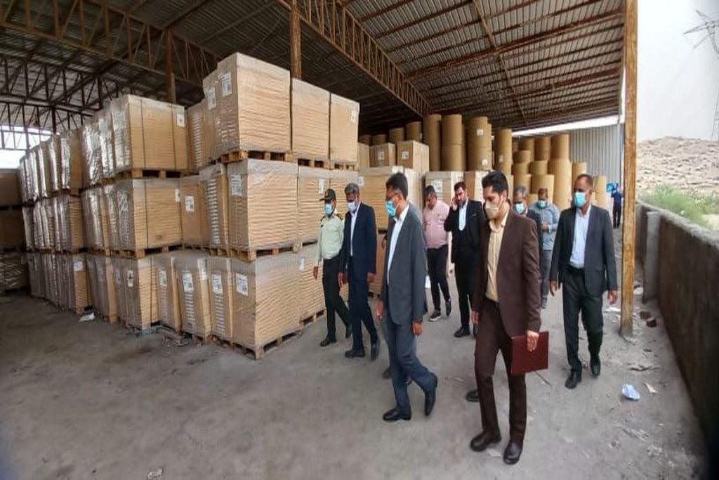 کشف ۶۷ هزار تن کاغذ دپو شده در انبارهای استان هرمزگان